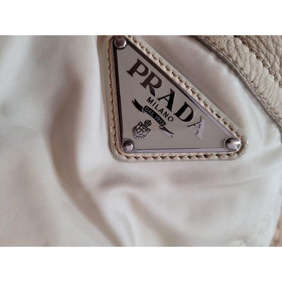 [Prada] Handbag - Picture 7 of 16